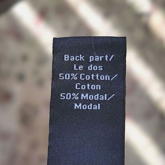 Olsen red linen blend crochet detail v-neck short sleeve t-shirt - Picture 4 of 12